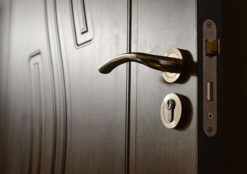 Comment s&eacute;curiser votre porte d'entr&eacute;e &agrave; Carqueiranne ?