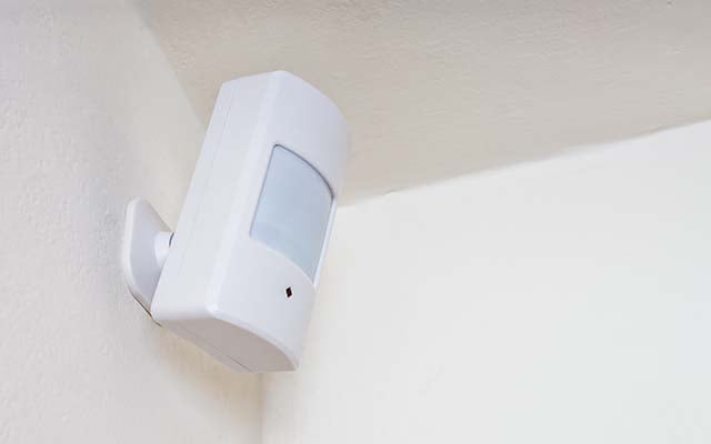 Installateur détecteur de fumée somfy professionnel à Toulon 83